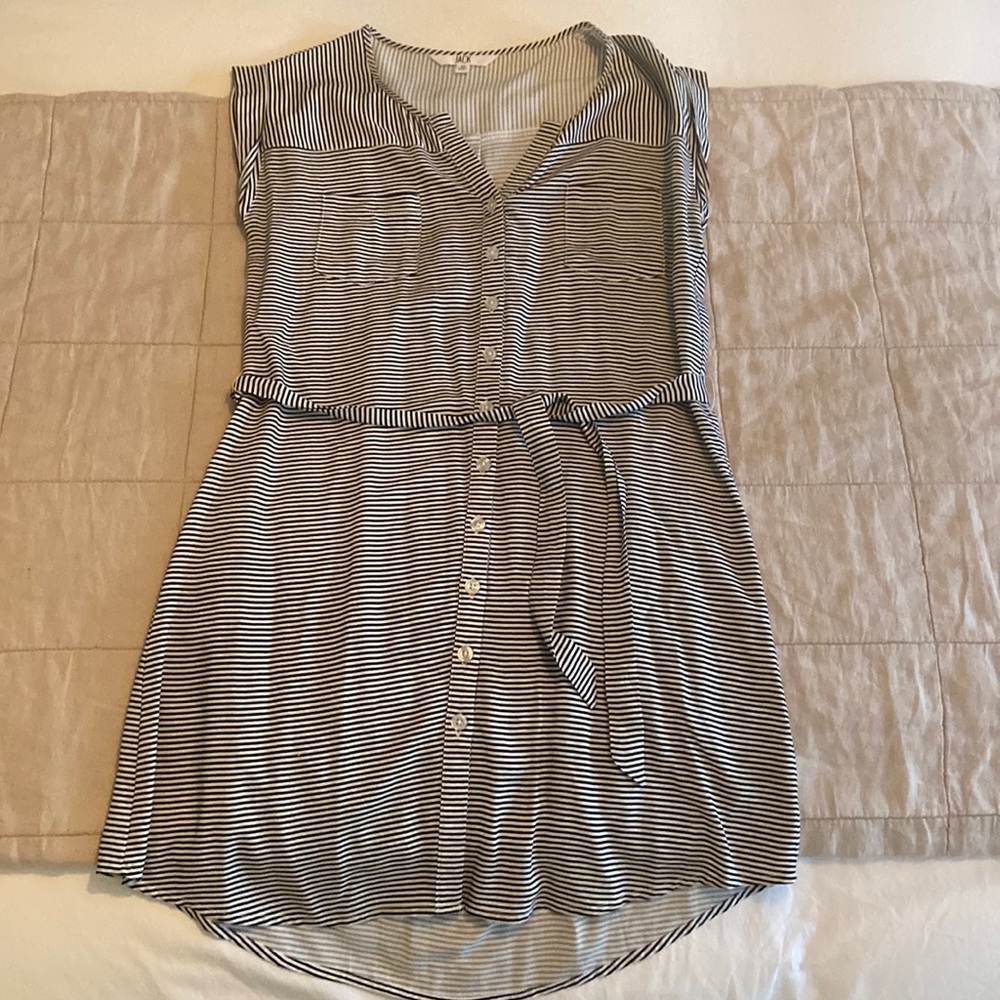 Womens dress size medium. Brand is Jack.